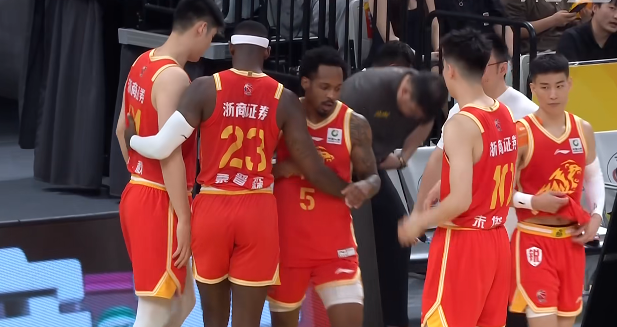 必威体育app下载-爆冷不敌山西，广厦输在哪？苏群一针见血，王博这下难了